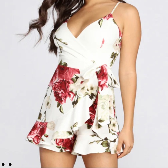 BRAND NEW WINDSOR rose romper in XS - Picture 6 of 9